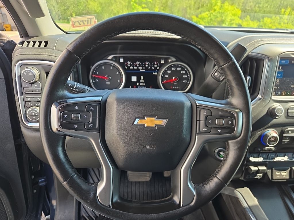 2021 Chevrolet Silverado 3500HD LTZ - Photo 15