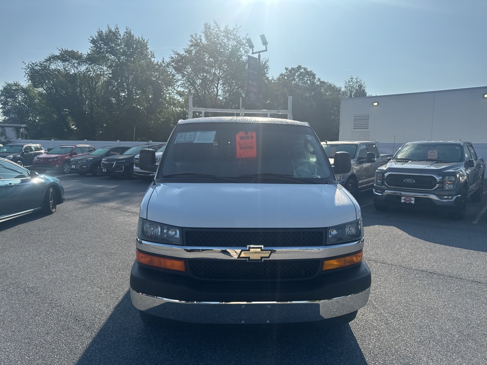 2018 Chevrolet Express 2500 Work Van photo 3