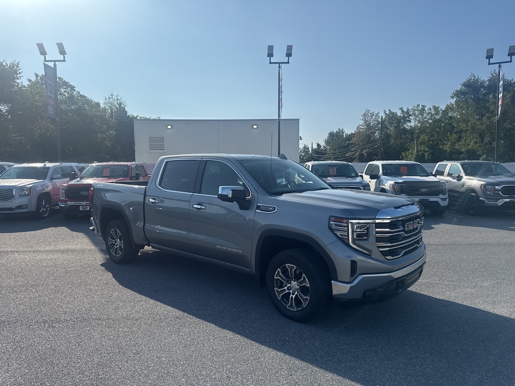 Used 2025 GMC Sierra 1500 SLT Truck Crew Cab