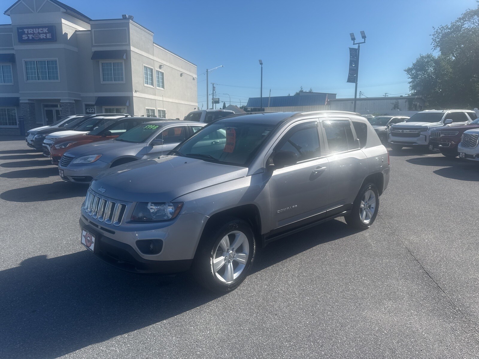 2016 Jeep Compass Sport photo 2