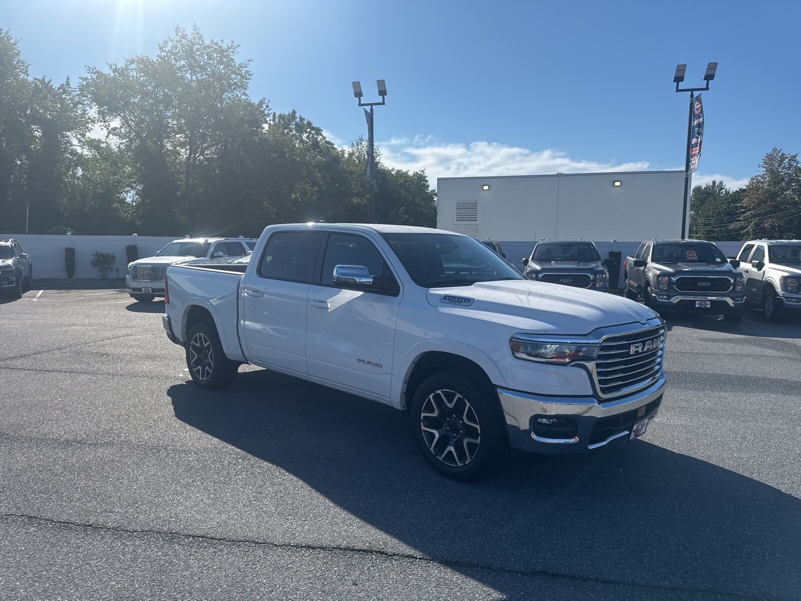 2025 Ram 1500 Laramie photo 4