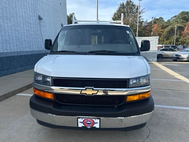 2018 Chevrolet Express 2500 Work Van photo 4