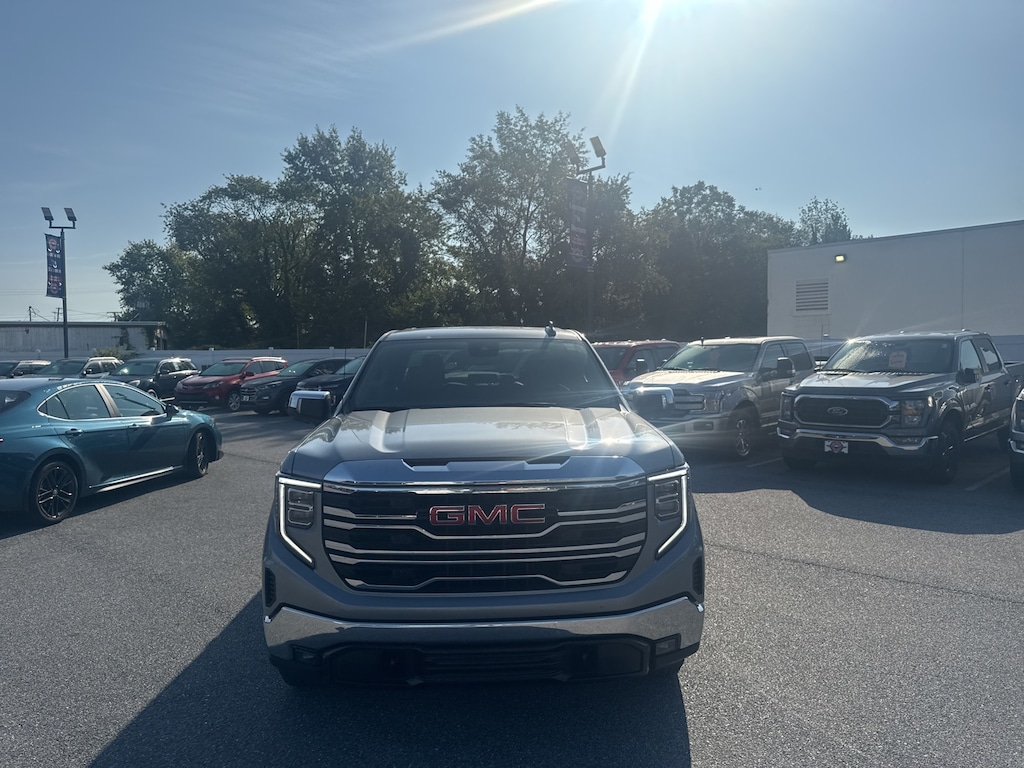 Used 2025 GMC Sierra 1500 SLT Truck Crew Cab