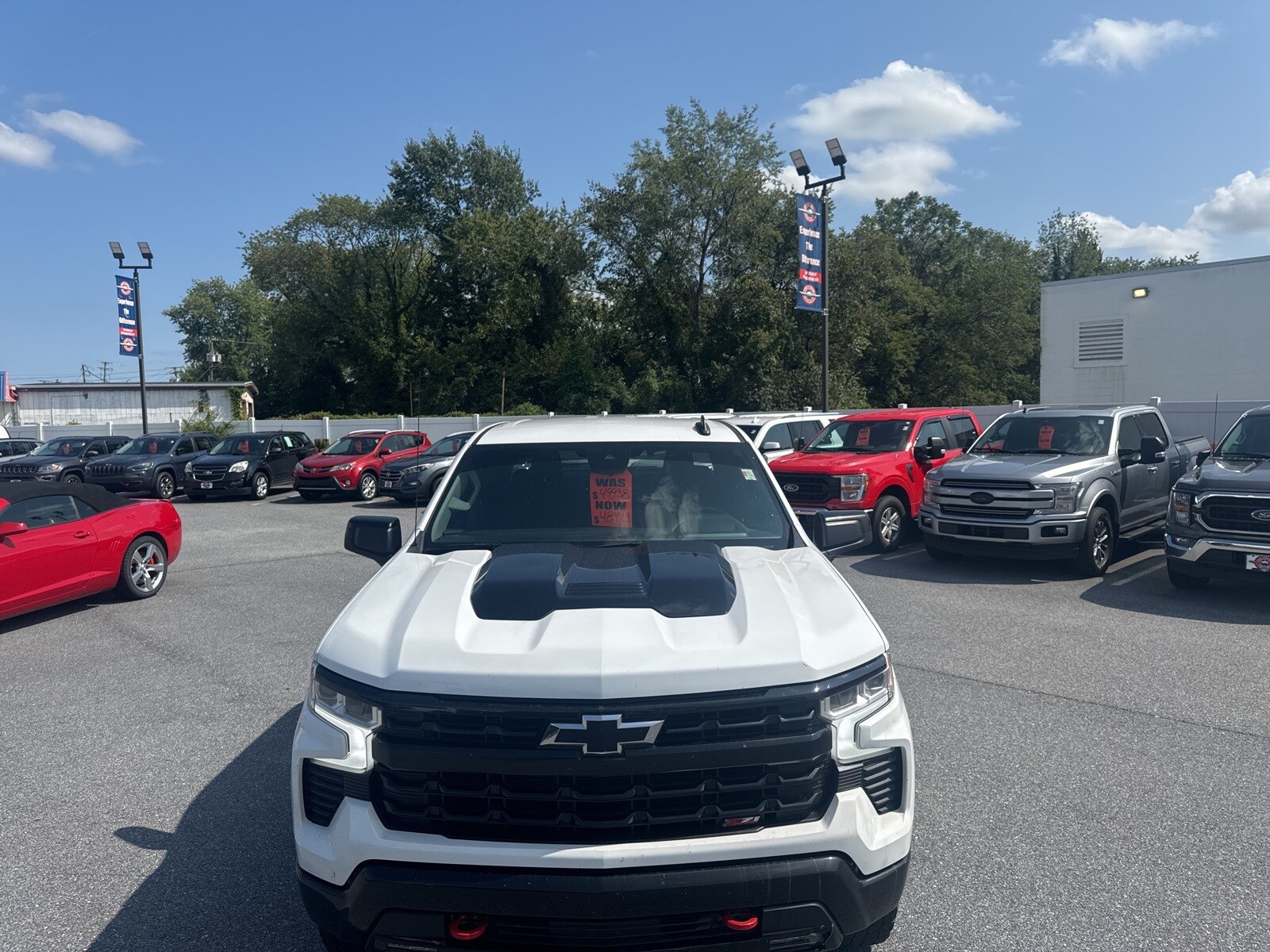 2022 Chevrolet Silverado 1500 LT Trail Boss photo 3