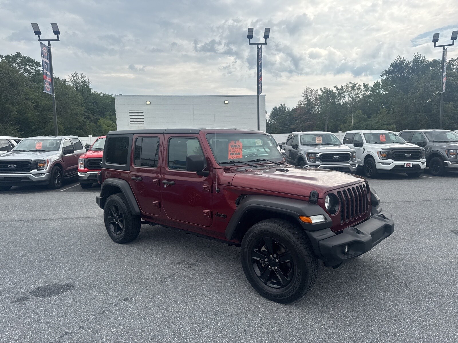 2021 Jeep Wrangler Unlimited Sport photo 3