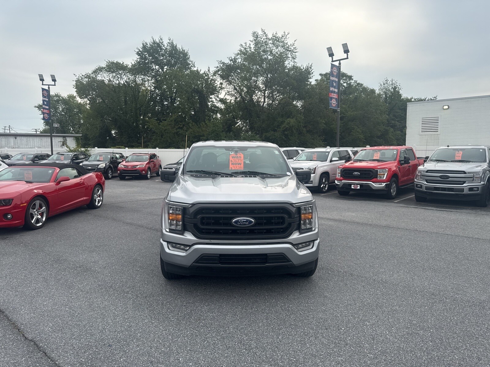2023 Ford F-150 XLT photo 2