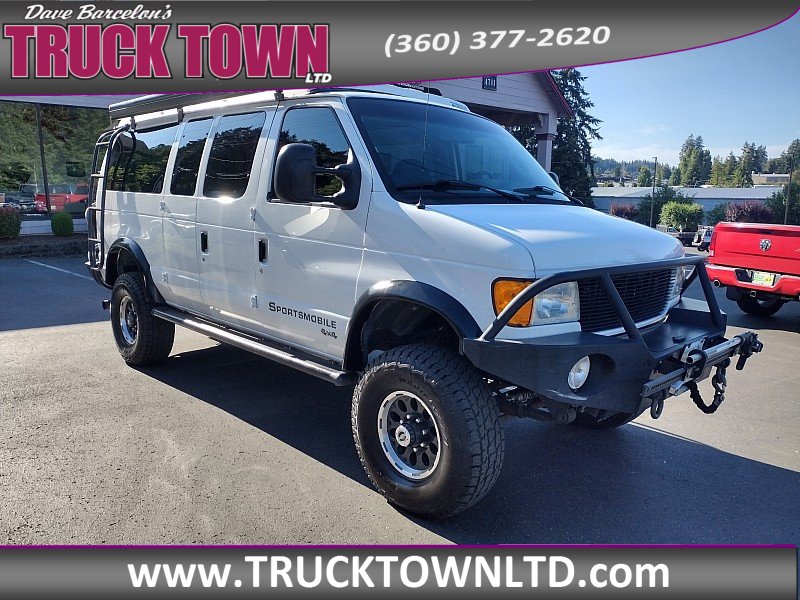 2006 Ford Econoline Wagon XLT's photo