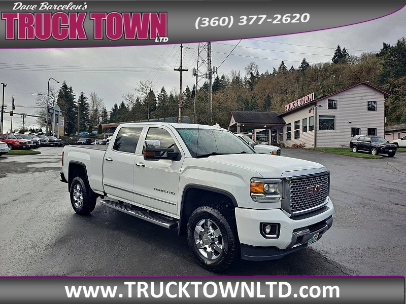 2017 GMC Sierra Denali 4x4 Crew Cab Long Box SRW's photo
