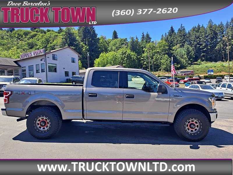 2019 Ford F-150 XLT photo 2