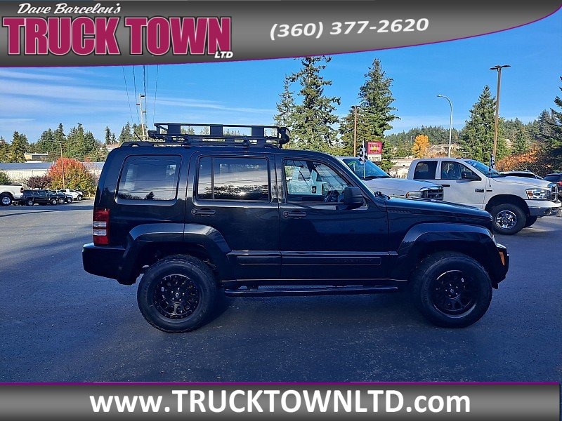 2012 Jeep Liberty Sport photo 2