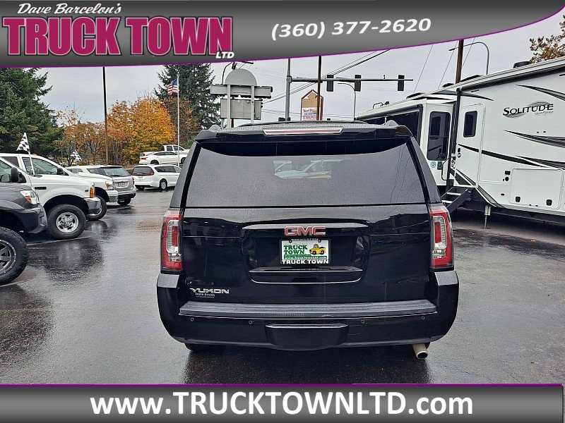 2017 Gmc Yukon SLE photo 3