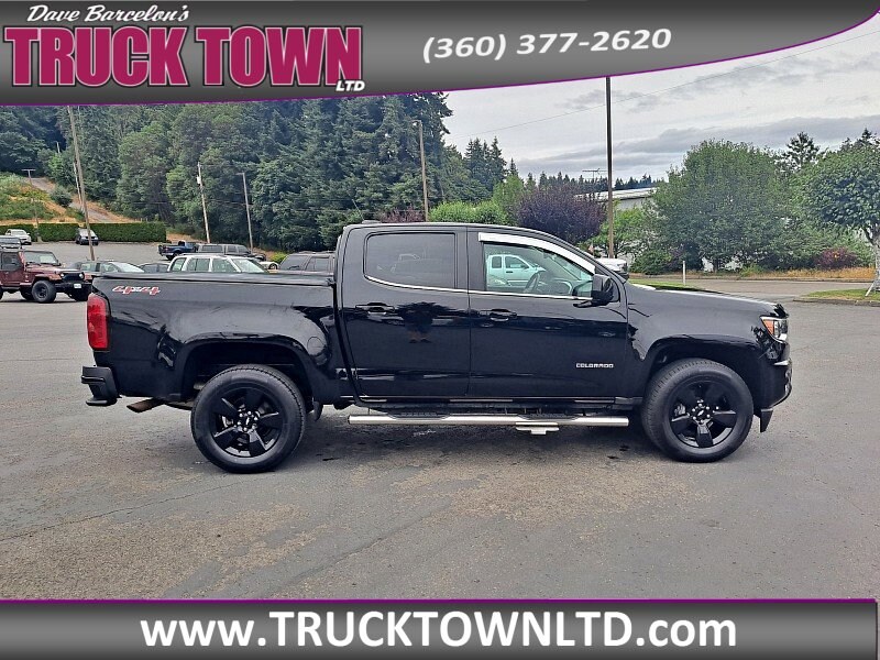2016 Chevrolet Colorado LT photo 2