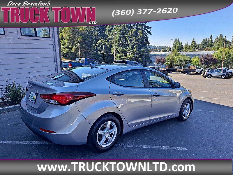 2016 Hyundai Elantra SE photo 3