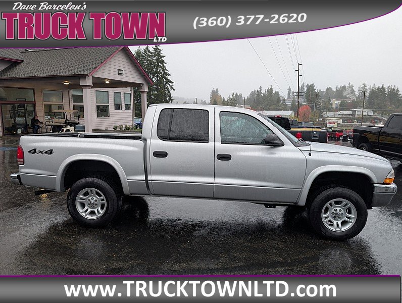 2004 Dodge Dakota SLT photo 3