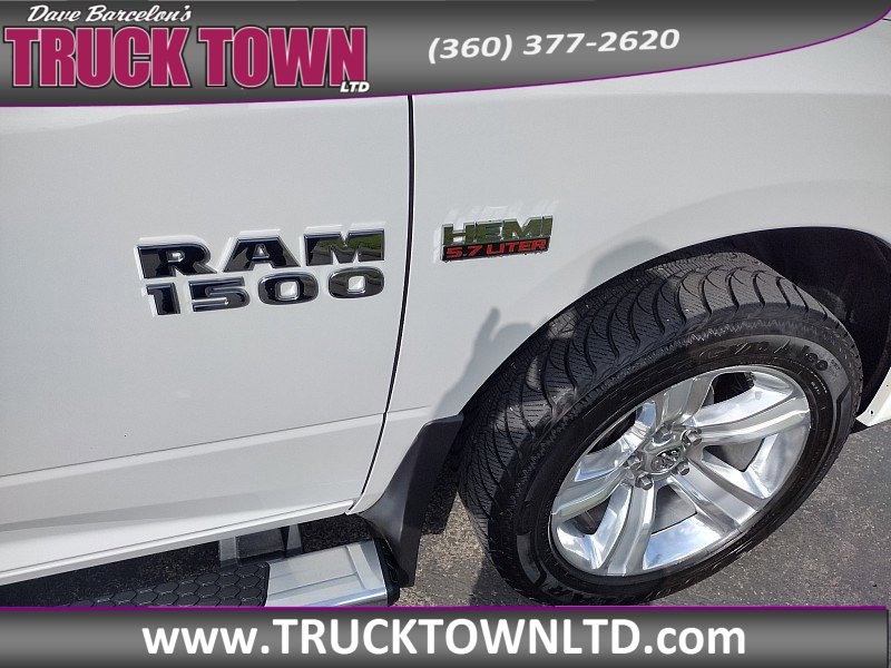 2017 Ram 1500 Sport photo 3