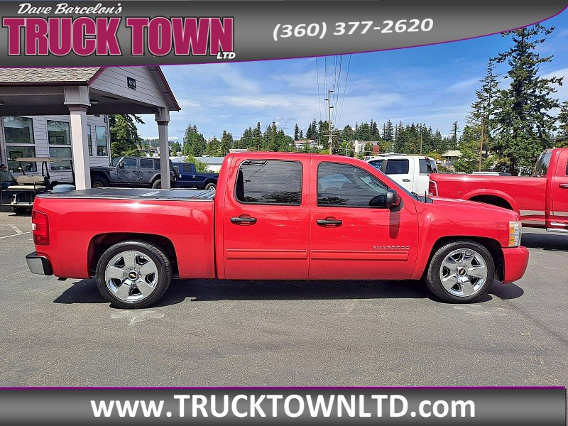 2010 Chevrolet Silverado LS photo 2