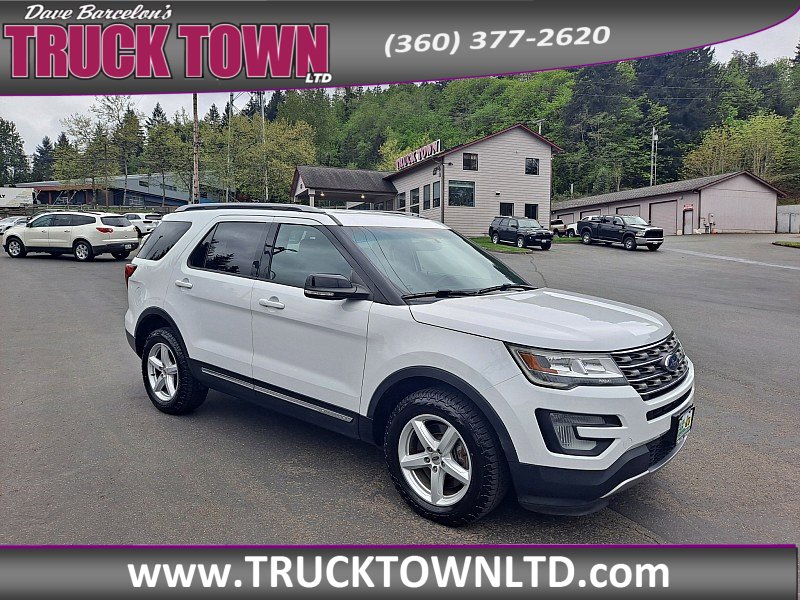 2017 Ford Explorer XLT 4WD's photo