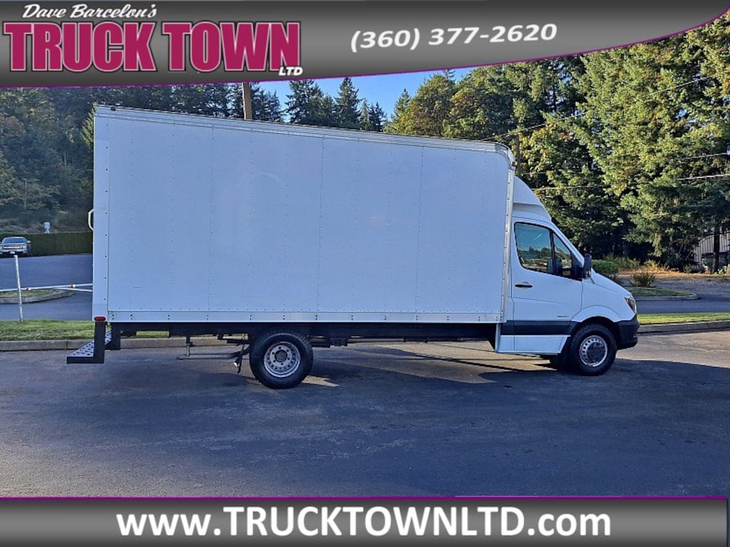 Used 2016 Freightliner Sprinter Chassis-Cabs 2WD Reg Cab 170 WB