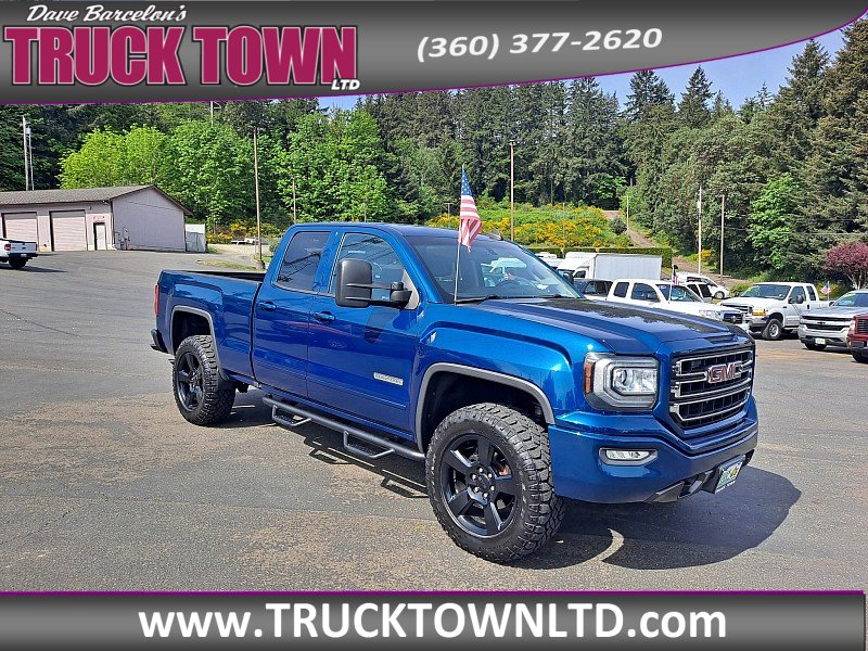 2017 GMC Sierra 4WD Double Cab Standard Box's photo