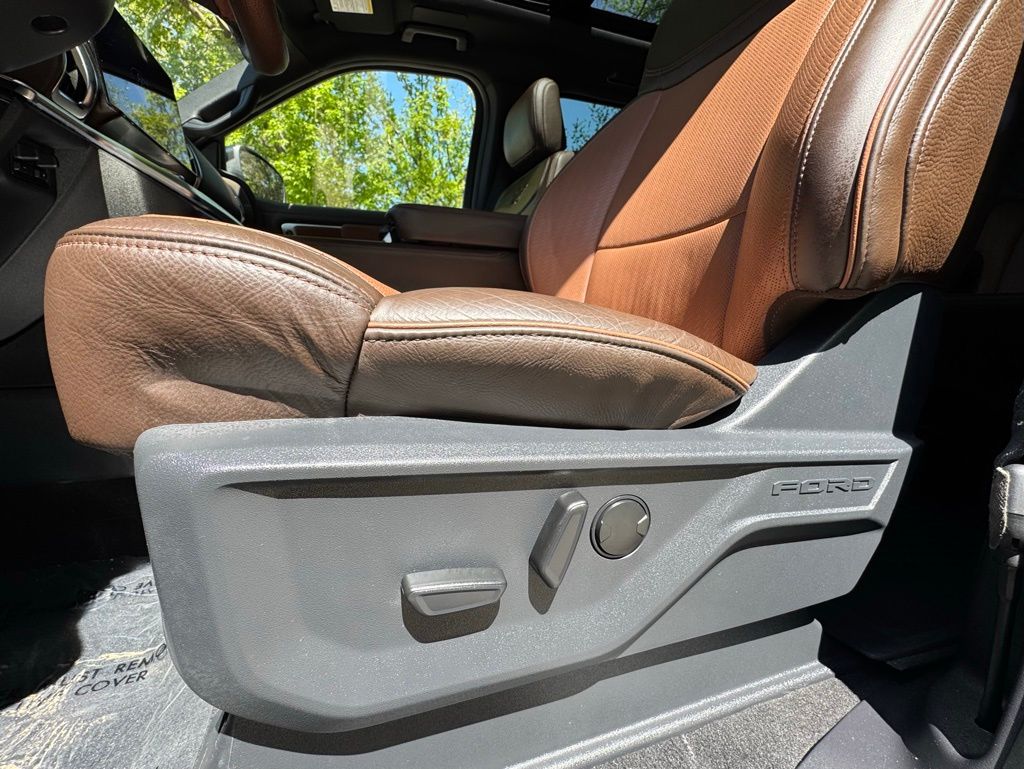 2025 Ford Expedition King Ranch - Photo 16