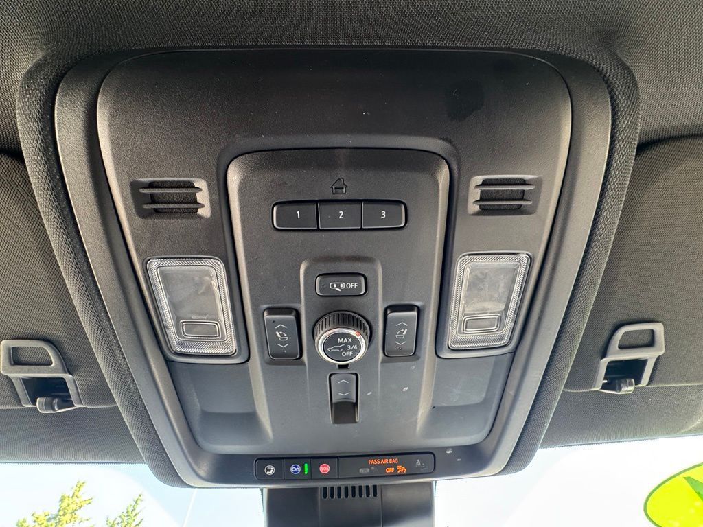 2024 GMC Yukon XL SLT - Photo 31