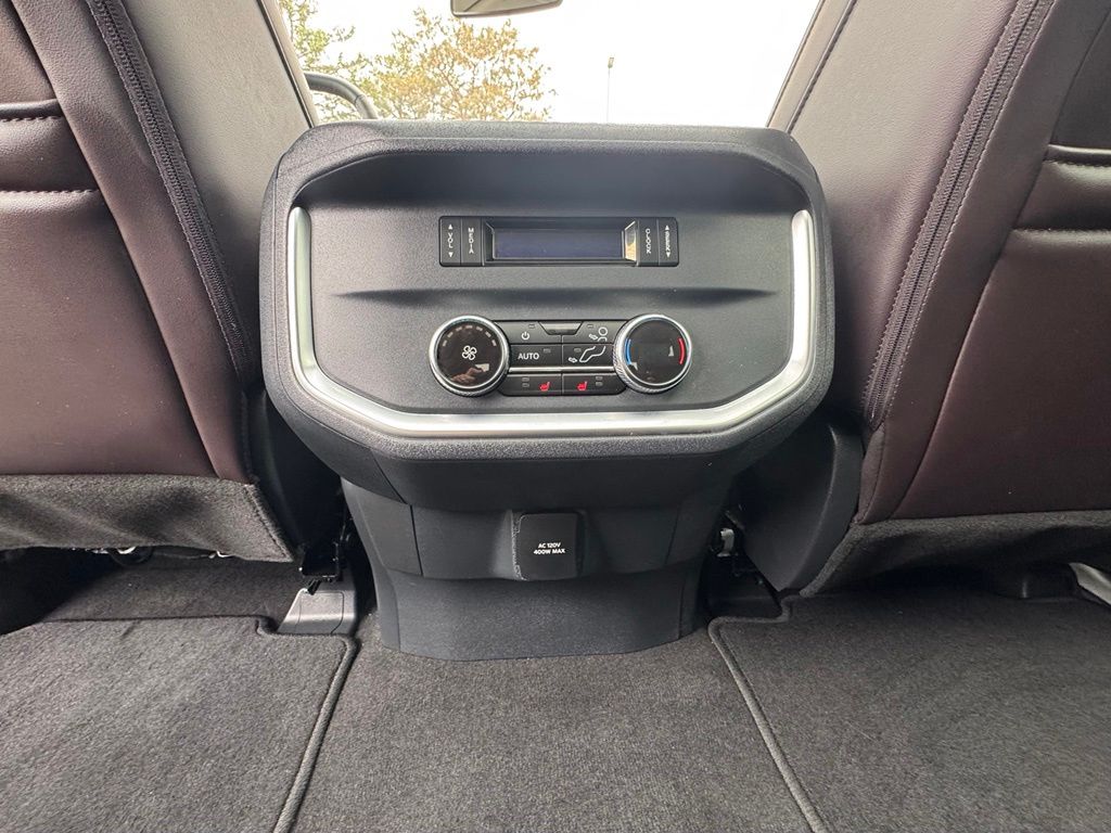 2025 Ford Expedition Platinum - Photo 33