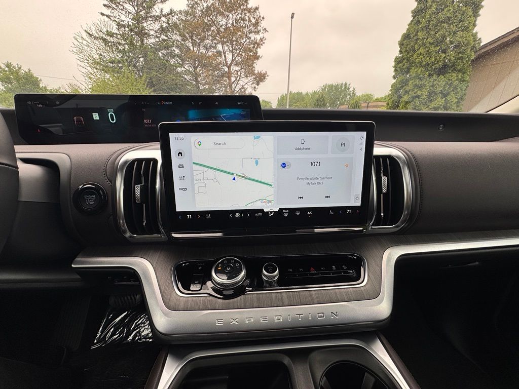 2025 Ford Expedition Platinum - Photo 25
