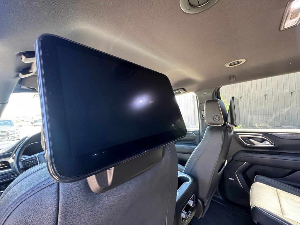 2024 GMC Yukon XL SLT - Photo 37