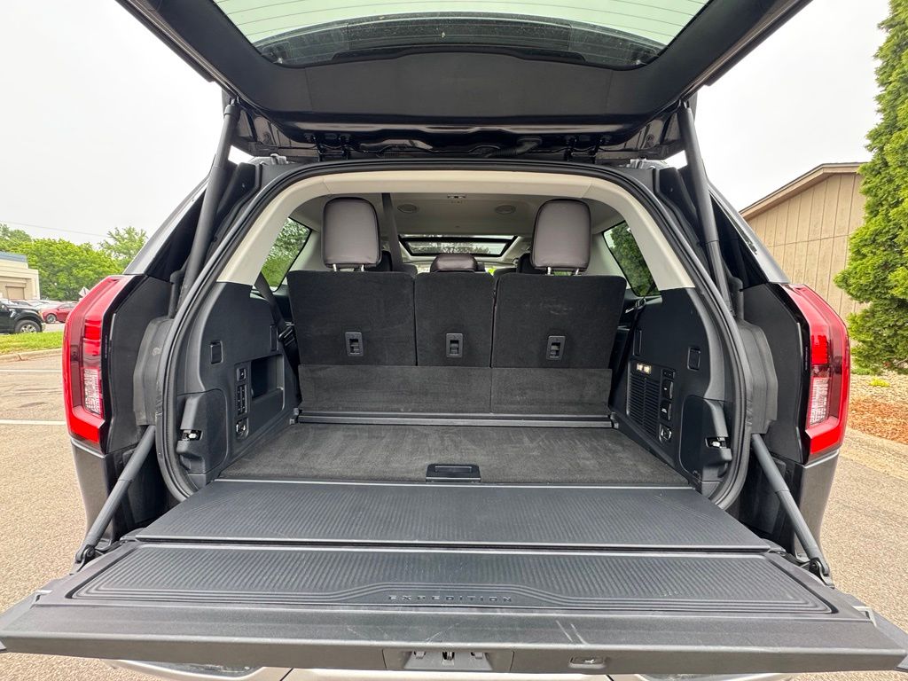 2025 Ford Expedition Platinum - Photo 41