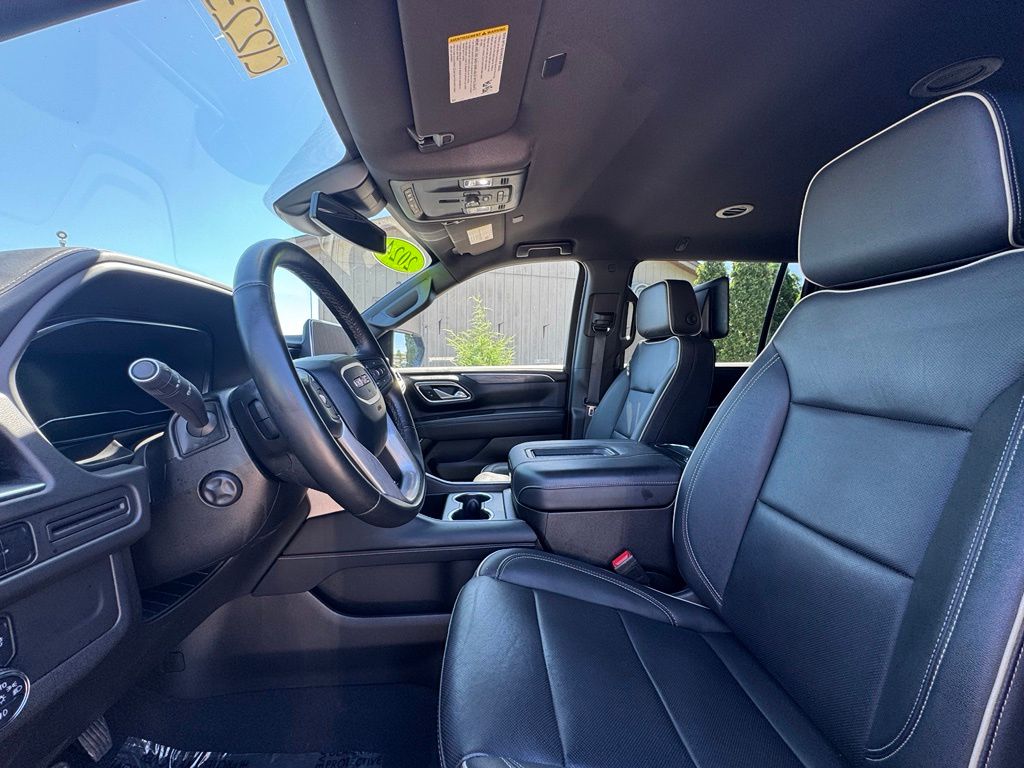 2024 GMC Yukon XL SLT - Photo 19