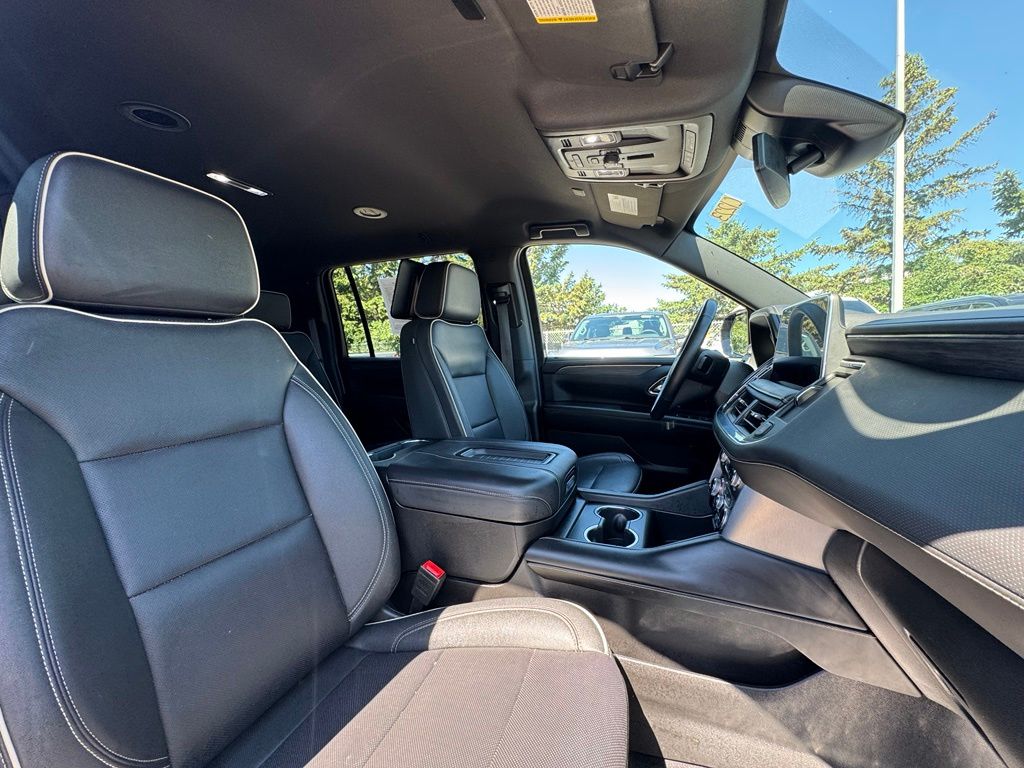 2024 GMC Yukon XL SLT - Photo 38