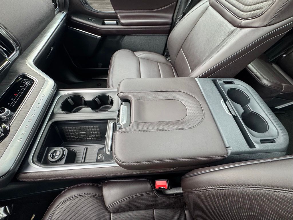 2025 Ford Expedition Platinum - Photo 27