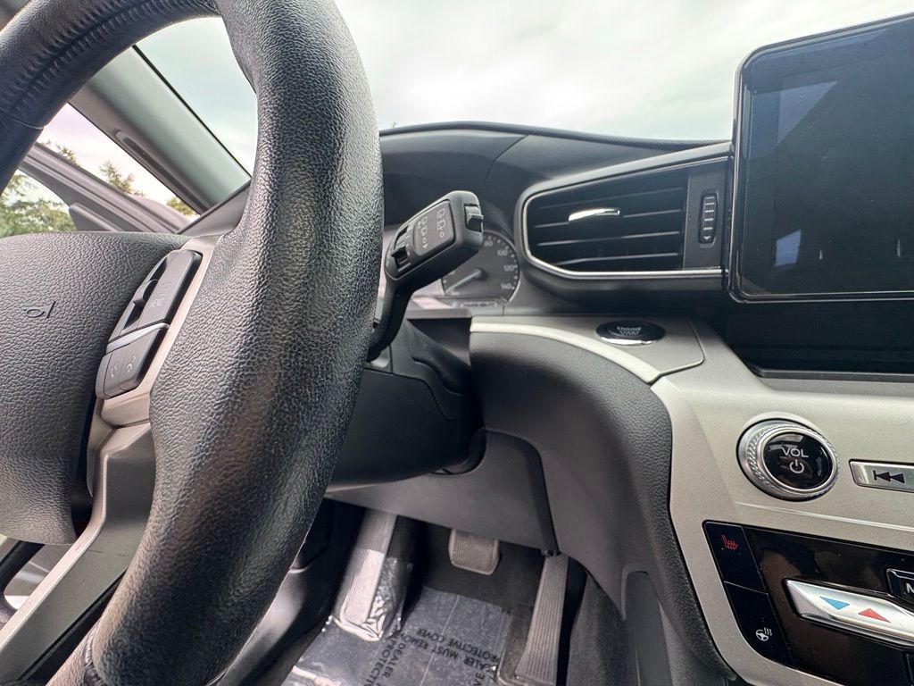 2022 Ford Explorer XLT - Photo 23