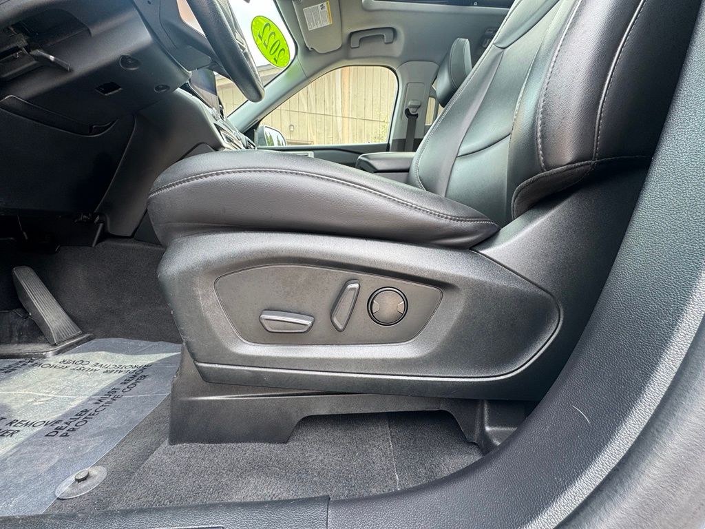 2022 Ford Explorer XLT - Photo 17