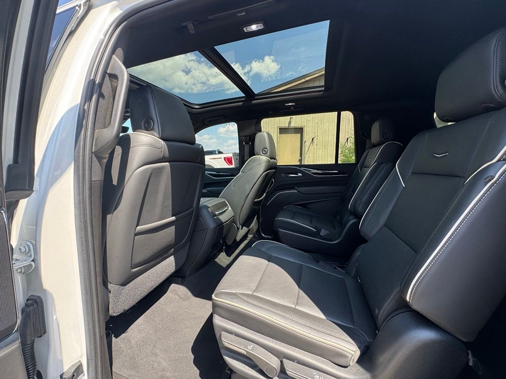 2021 Cadillac Escalade ESV Sport - Photo 31