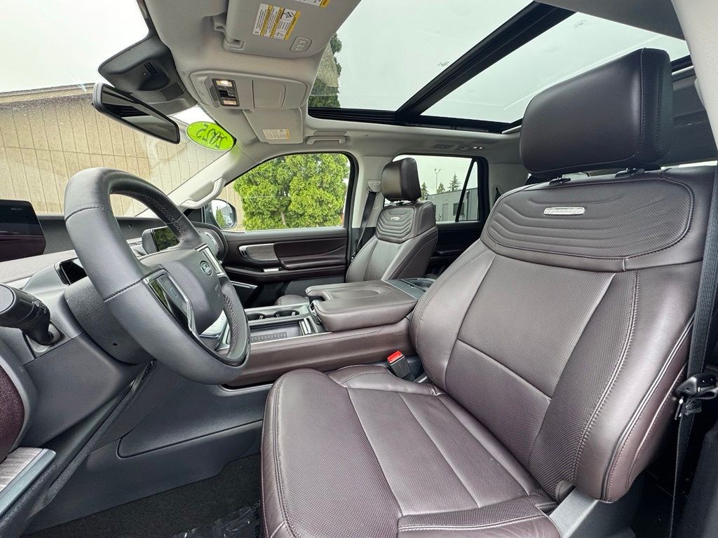 2025 Ford Expedition Platinum - Photo 18