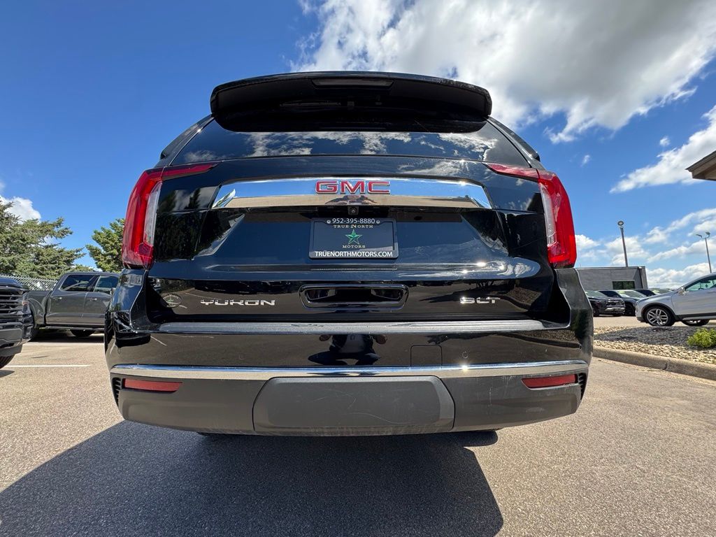 2024 GMC Yukon XL SLT - Photo 13