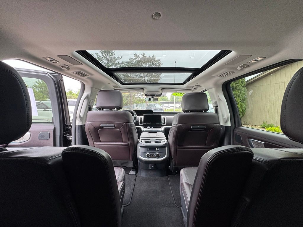 2025 Ford Expedition Platinum - Photo 35