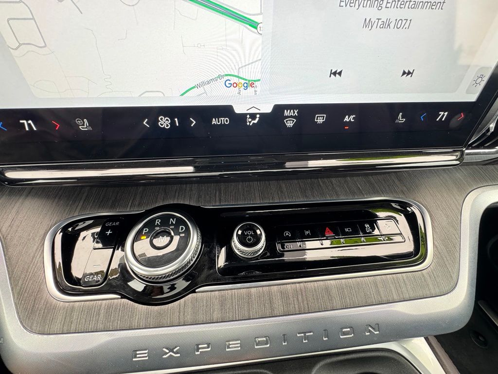 2025 Ford Expedition Platinum - Photo 28