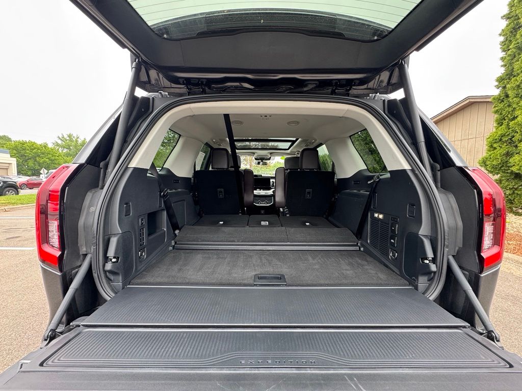 2025 Ford Expedition Platinum - Photo 44
