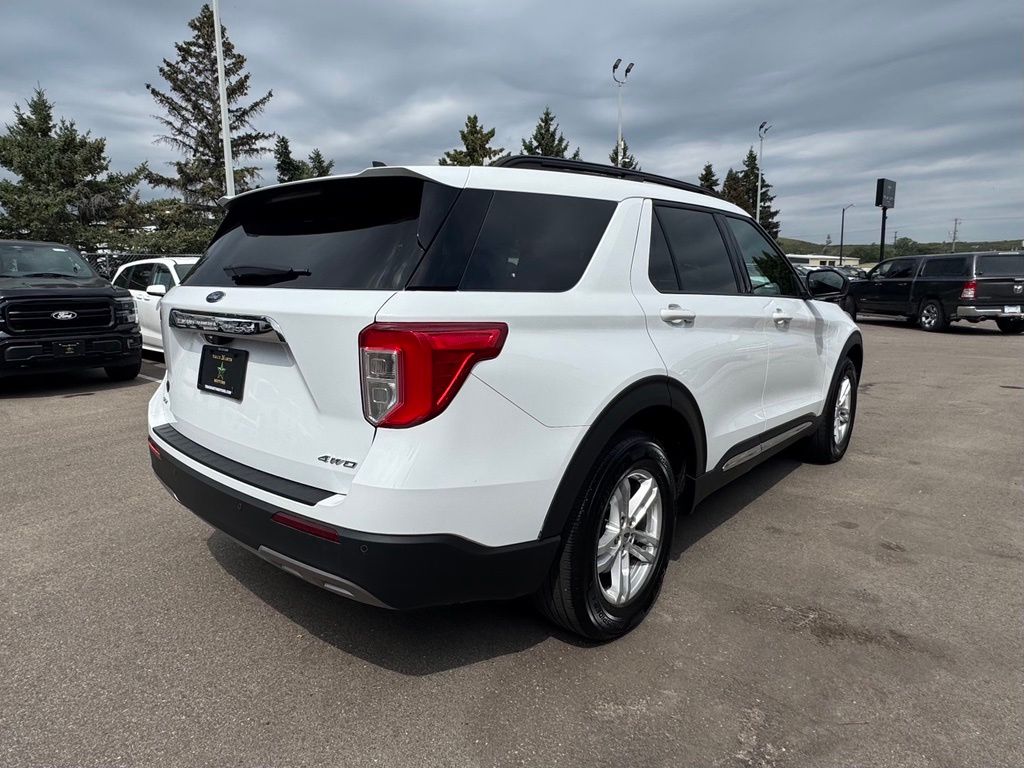 2022 Ford Explorer XLT - Photo 8
