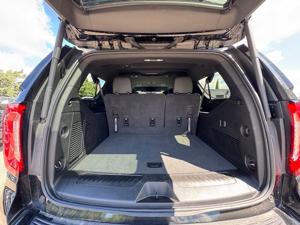 2024 GMC Yukon XL SLT - Photo 39