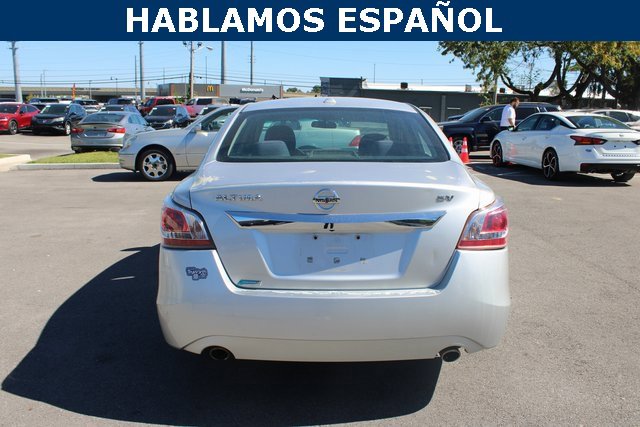2015 Nissan Altima 2.5 S photo 2