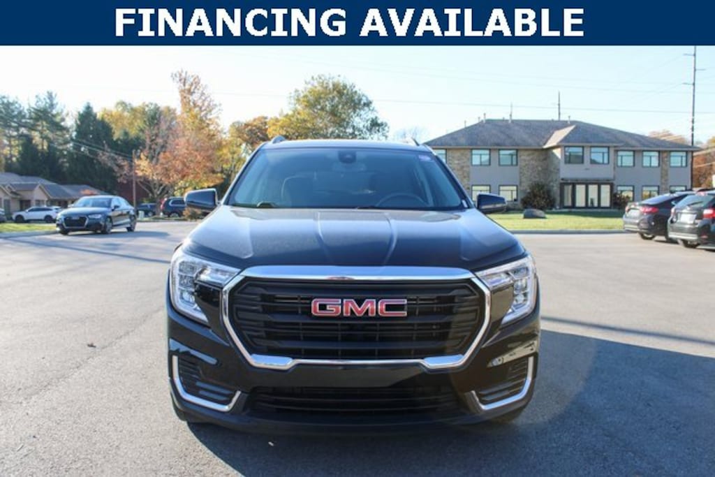 Used 2023 GMC Terrain SLE SUV