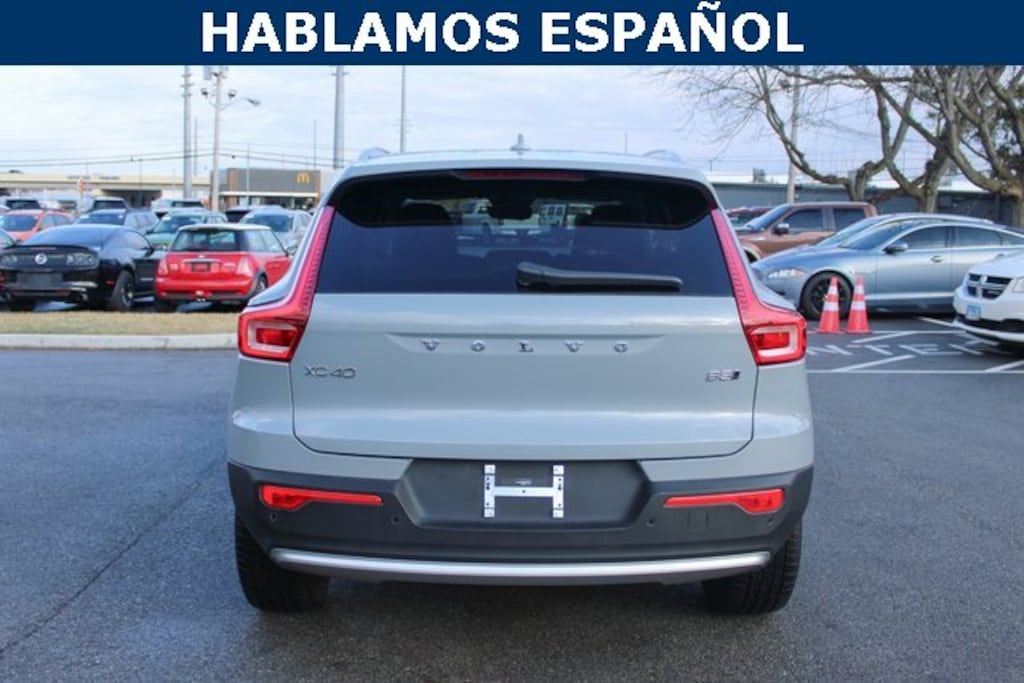 Used 2025 Volvo XC40 B5 Plus Bright Theme SUV
