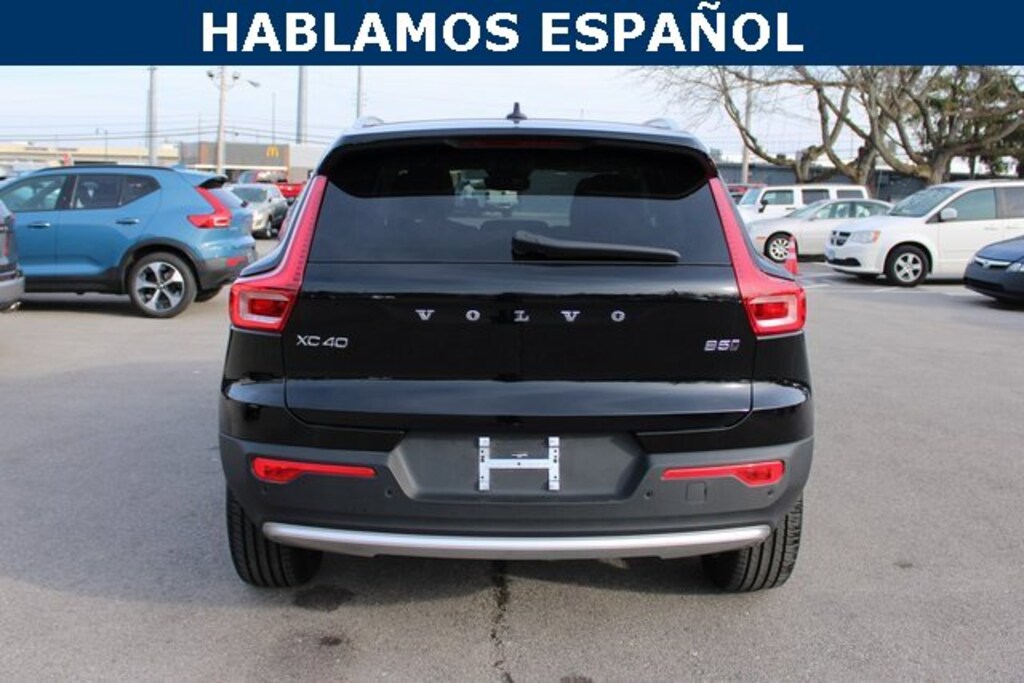 Used 2025 Volvo XC40 B5 Core Bright Theme SUV