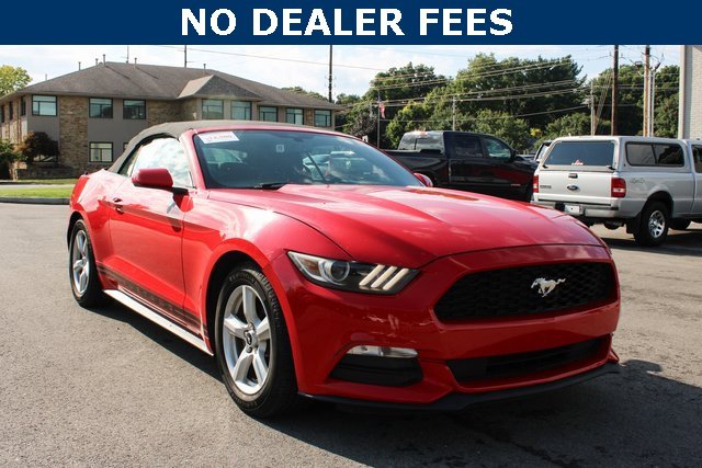 2016 Ford Mustang V6 Convertible photo 2