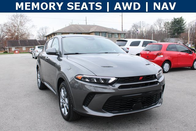 2024 Dodge Hornet R/T photo 2
