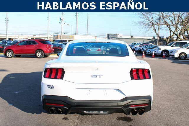 2025 Ford Mustang GT photo 4