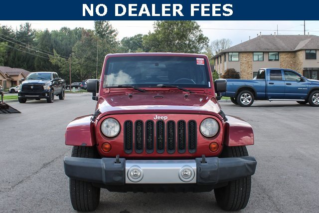 2012 Jeep Wrangler Unlimited Sahara photo 3